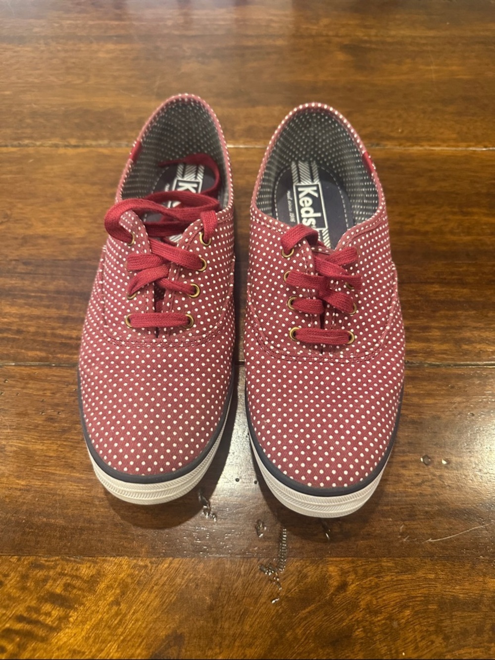 👟Keds Burgundy Polka Dot Canvas Sneakers